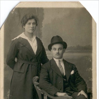 Arturo Fulgenzi and his wife Maria Cicciarelli, circa 1915.