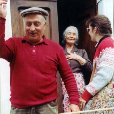 “Ci vediamo parenti!”  Oscarino Ciccone, Celestina Ciccone Matarelli, and Sharon Matarelli Ward, 1987.