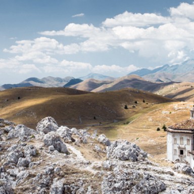 Santa Maria Della Pietà e una vista